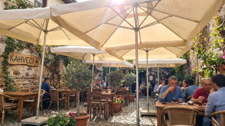 Bursa kafe bahçesinde kare cafe şemsiyeleri